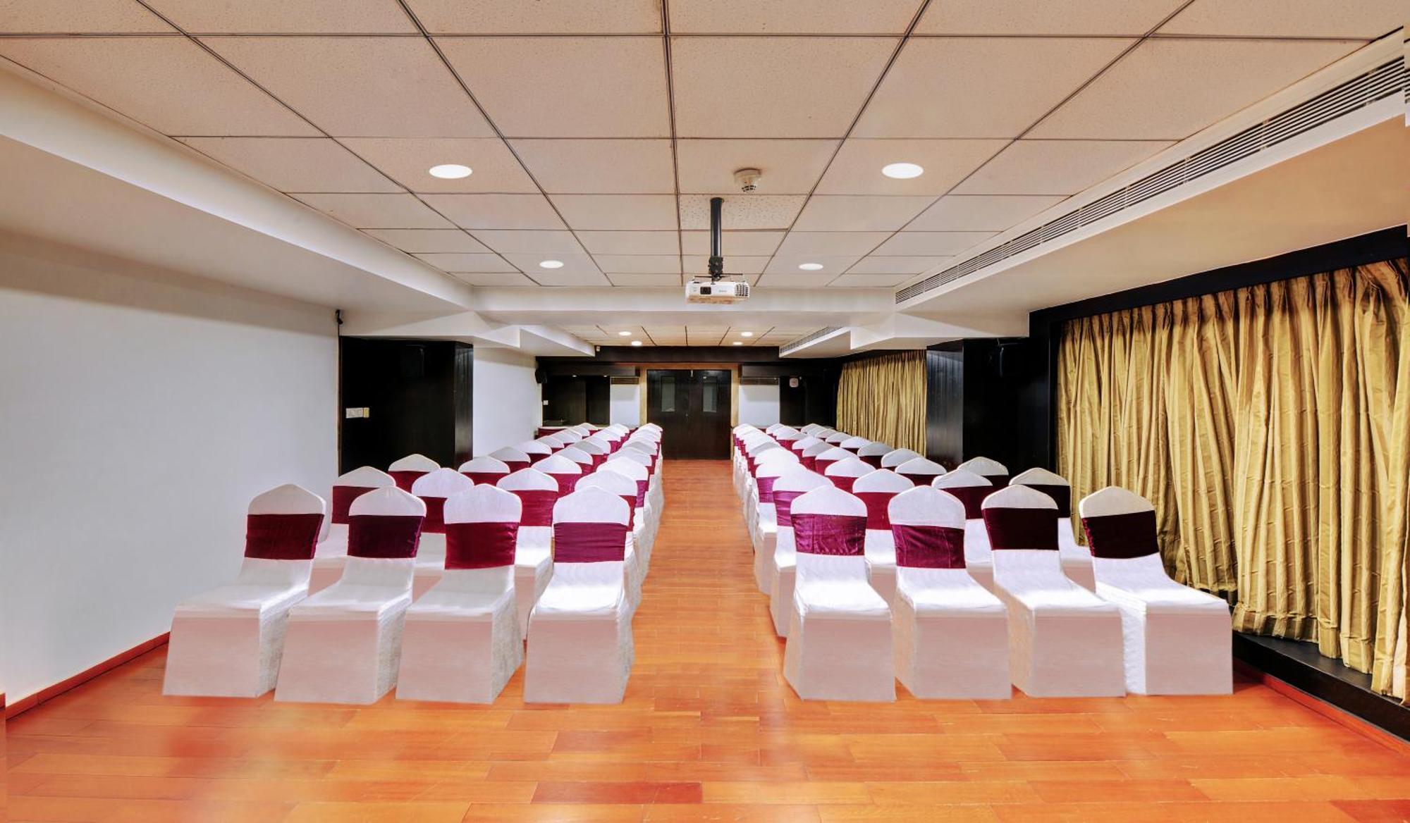 Iris The Business Hotel Μπανγκαλόρ Εξωτερικό φωτογραφία