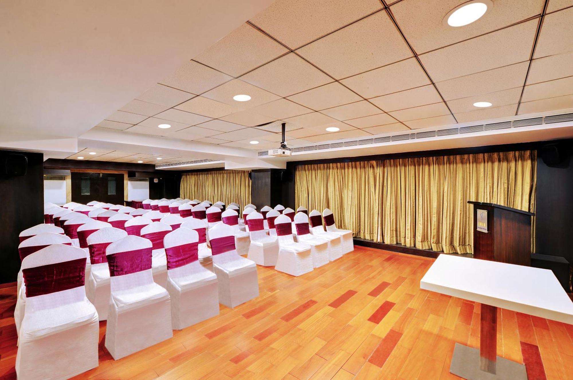 Iris The Business Hotel Μπανγκαλόρ Εξωτερικό φωτογραφία
