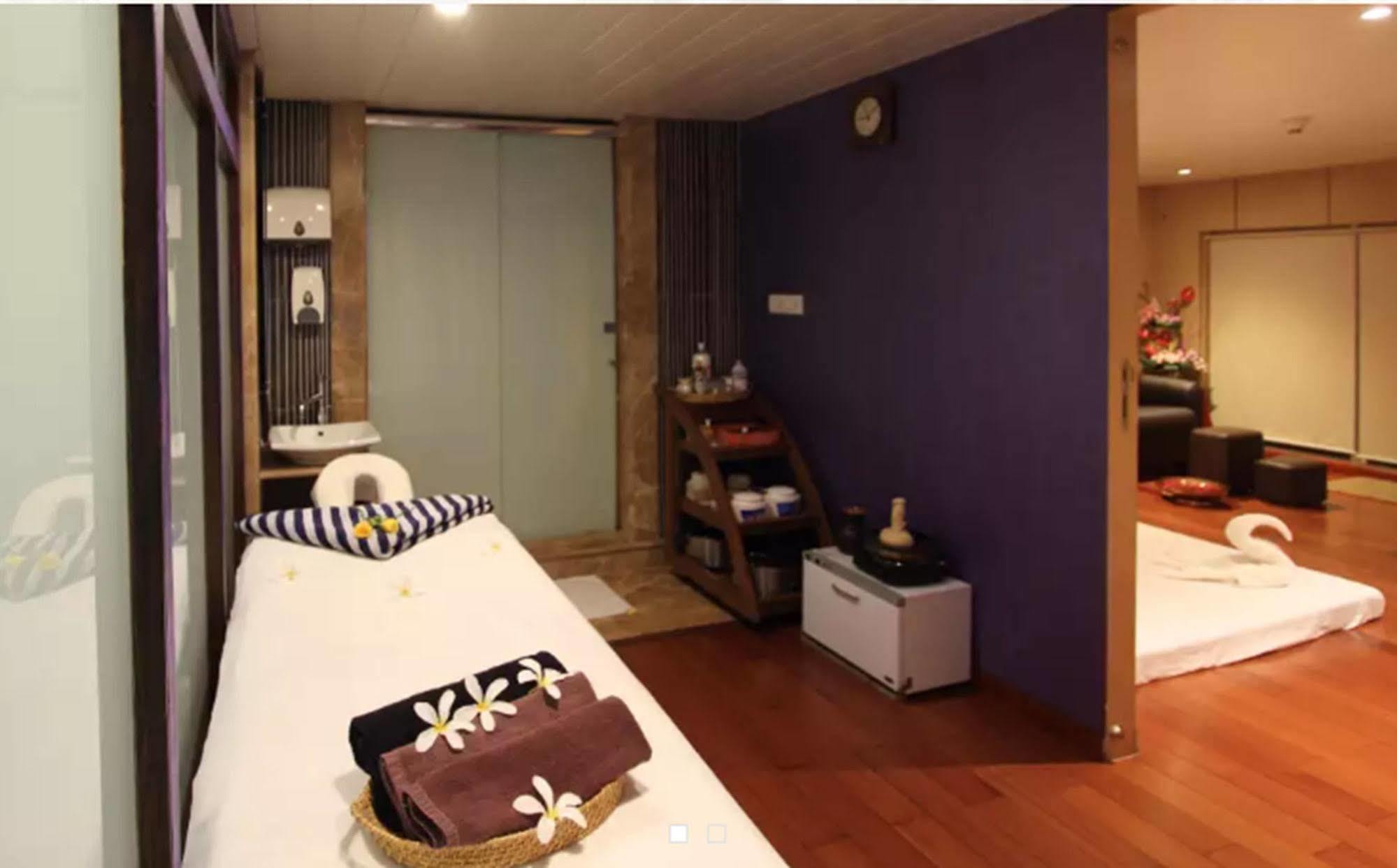 Iris The Business Hotel Μπανγκαλόρ Εξωτερικό φωτογραφία